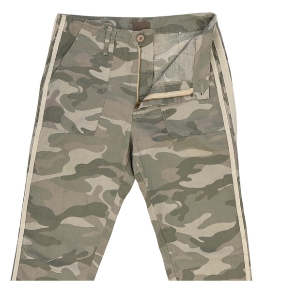 Mother Denim The Shaker Chop Crop Fray Desert Print Camo Cropped Pants, Size 27 - Picture 10 of 15